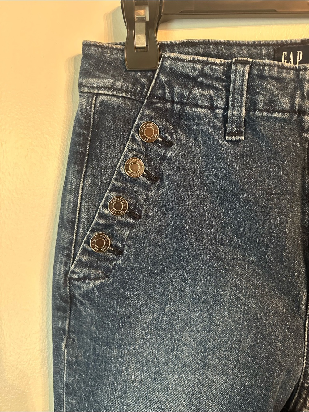 GAP Women's Dark Blue 70’s Flare Button-Accent Jeans - Size 8/29 - Picture 4 of 11